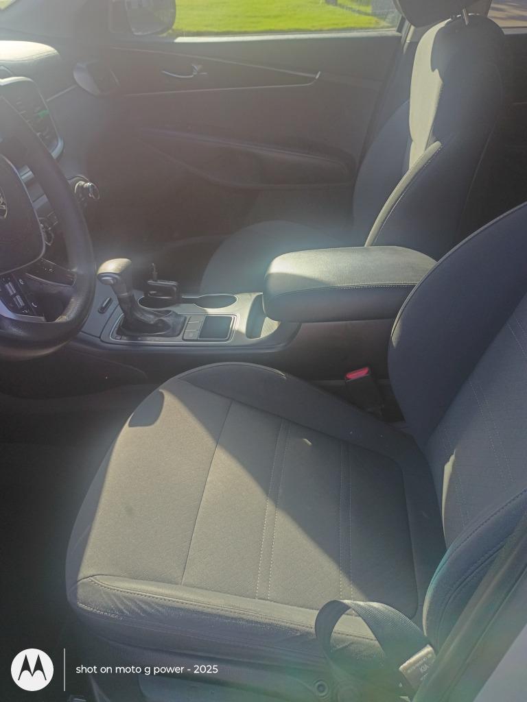 2019 Kia Sorento L - Photo 9