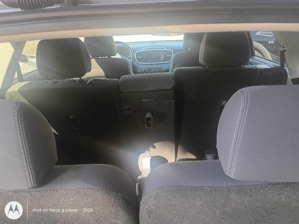 2019 Kia Sorento L - Photo 12